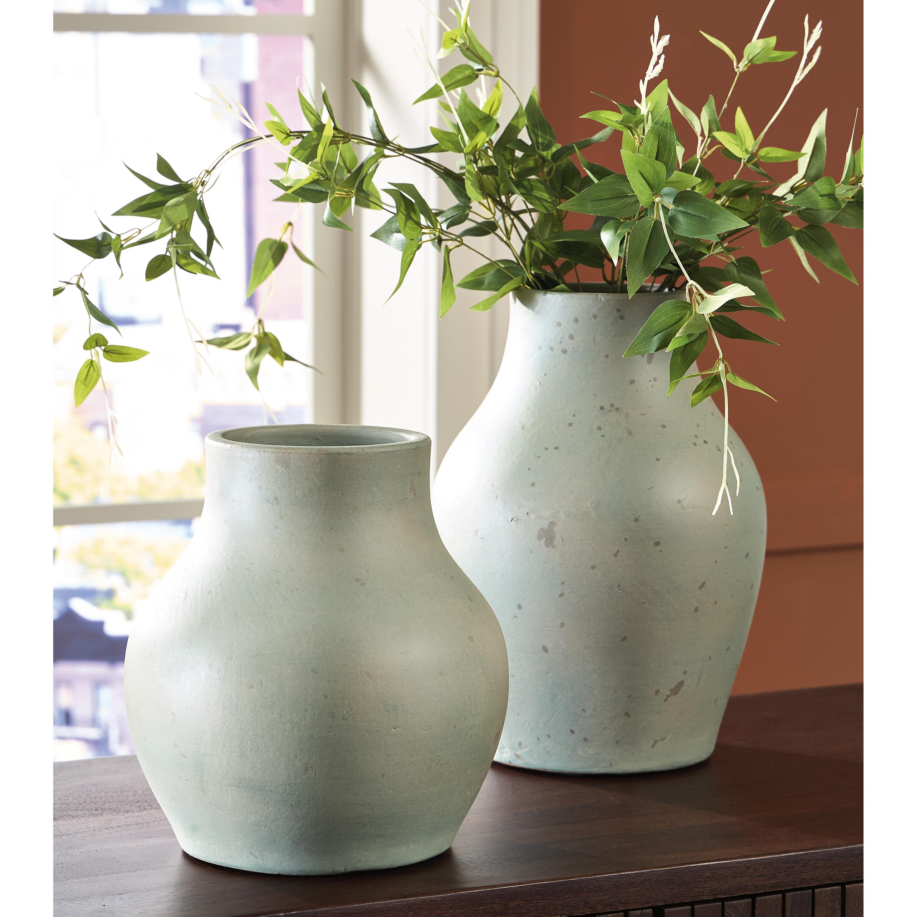 Signature Design by Ashley Baychester A2000806 Vase IMAGE 3