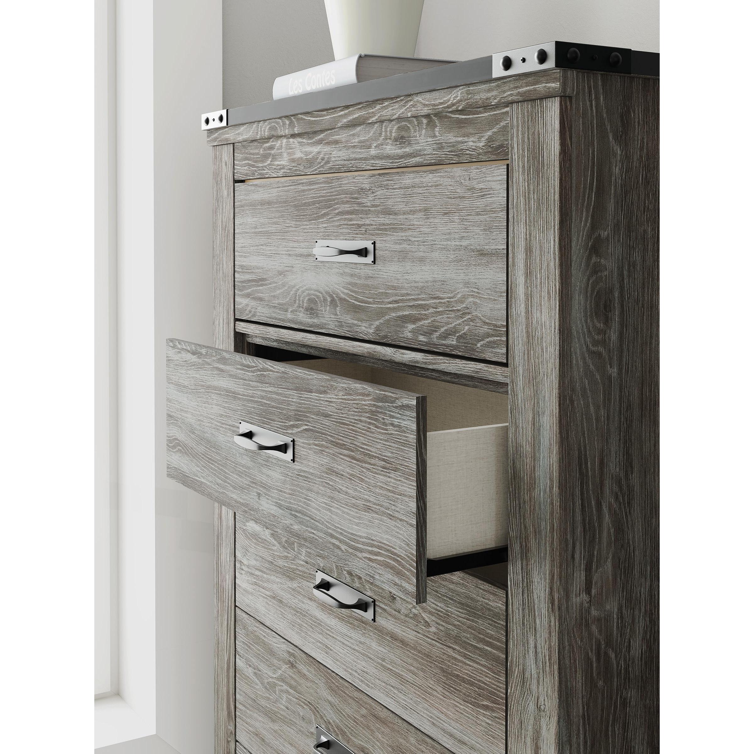 Signature Design by Ashley Frandern B4480-46 Five Drawer Chest IMAGE 8