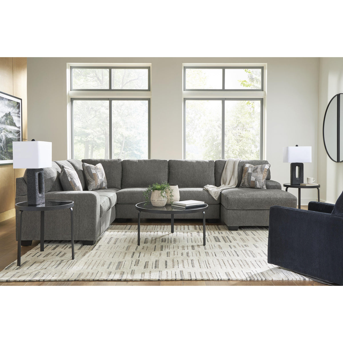 Signature Design by Ashley Clarington PC48405S2 3 pc Sectional with Chaise IMAGE 4