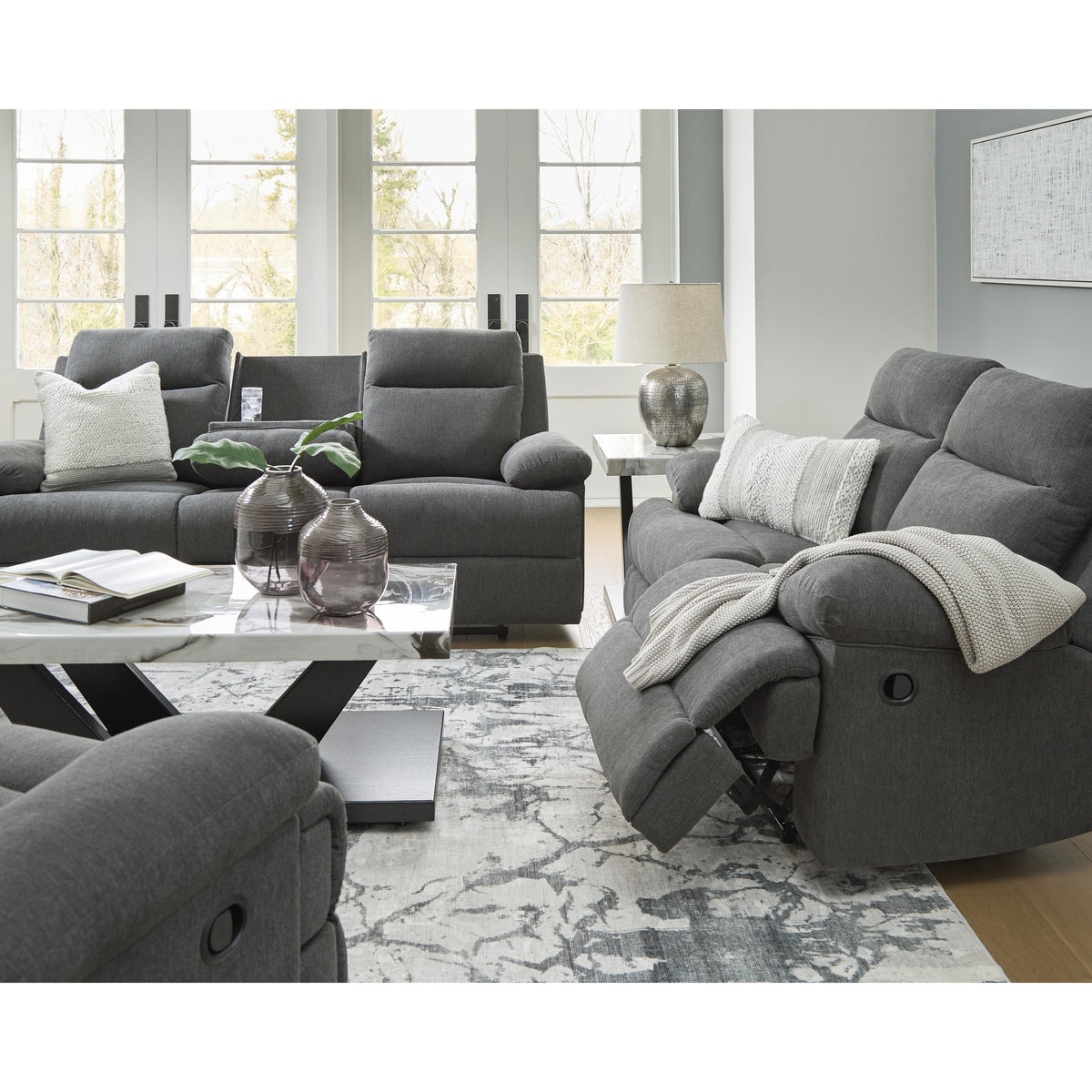Signature Design by Ashley Side-Swipe PC9140689 Reclining Sofa with Drop Down Table IMAGE 10
