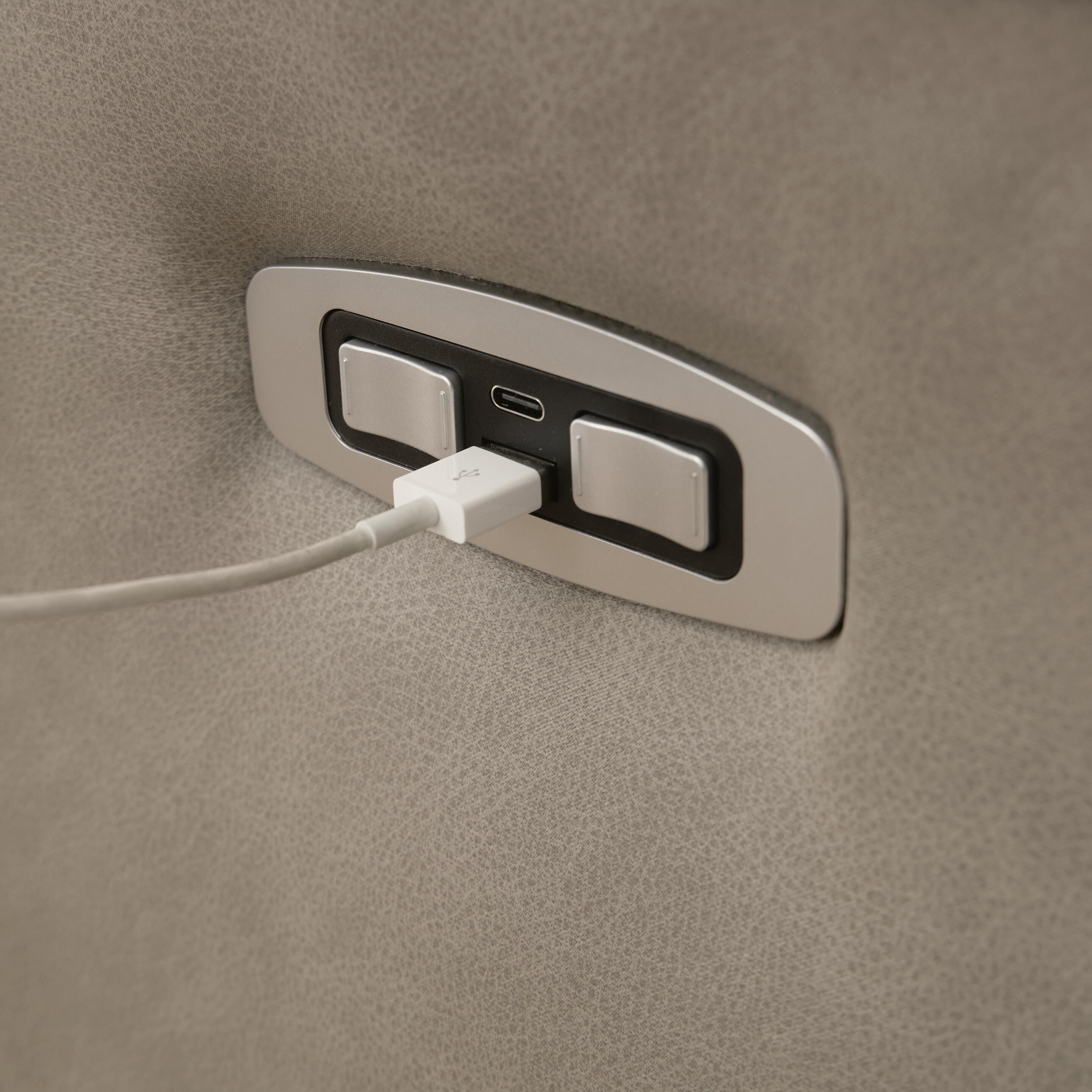 Signature Design by Ashley Narwhal Place PC99201S14 5 pc Power Reclining Sectional IMAGE 2