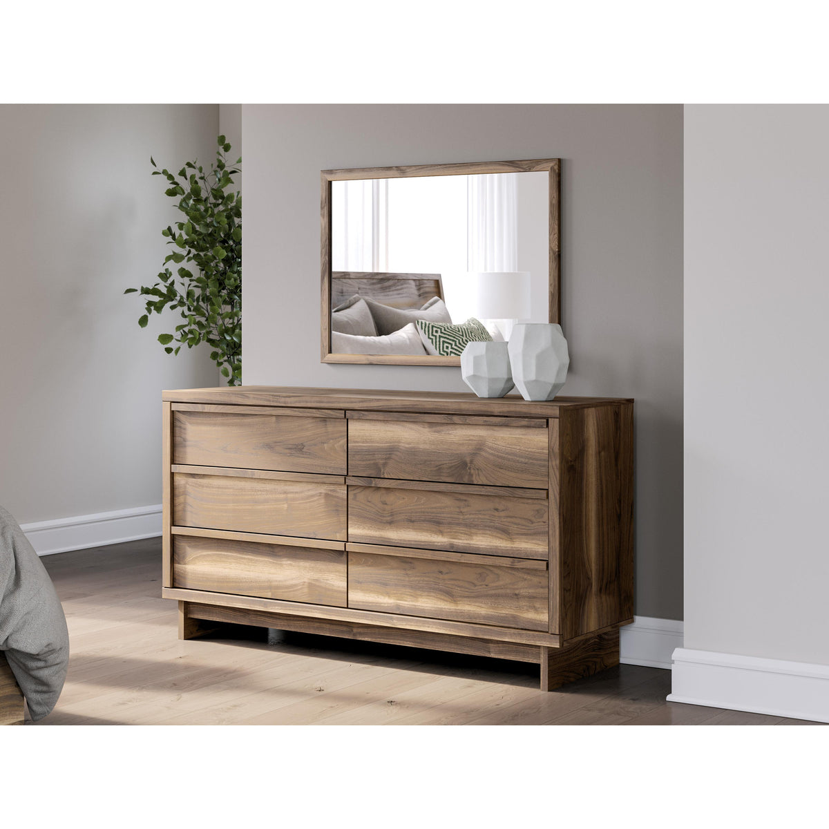 Signature Design by Ashley Chirason PCB3367-36 Bedroom Mirror IMAGE 3