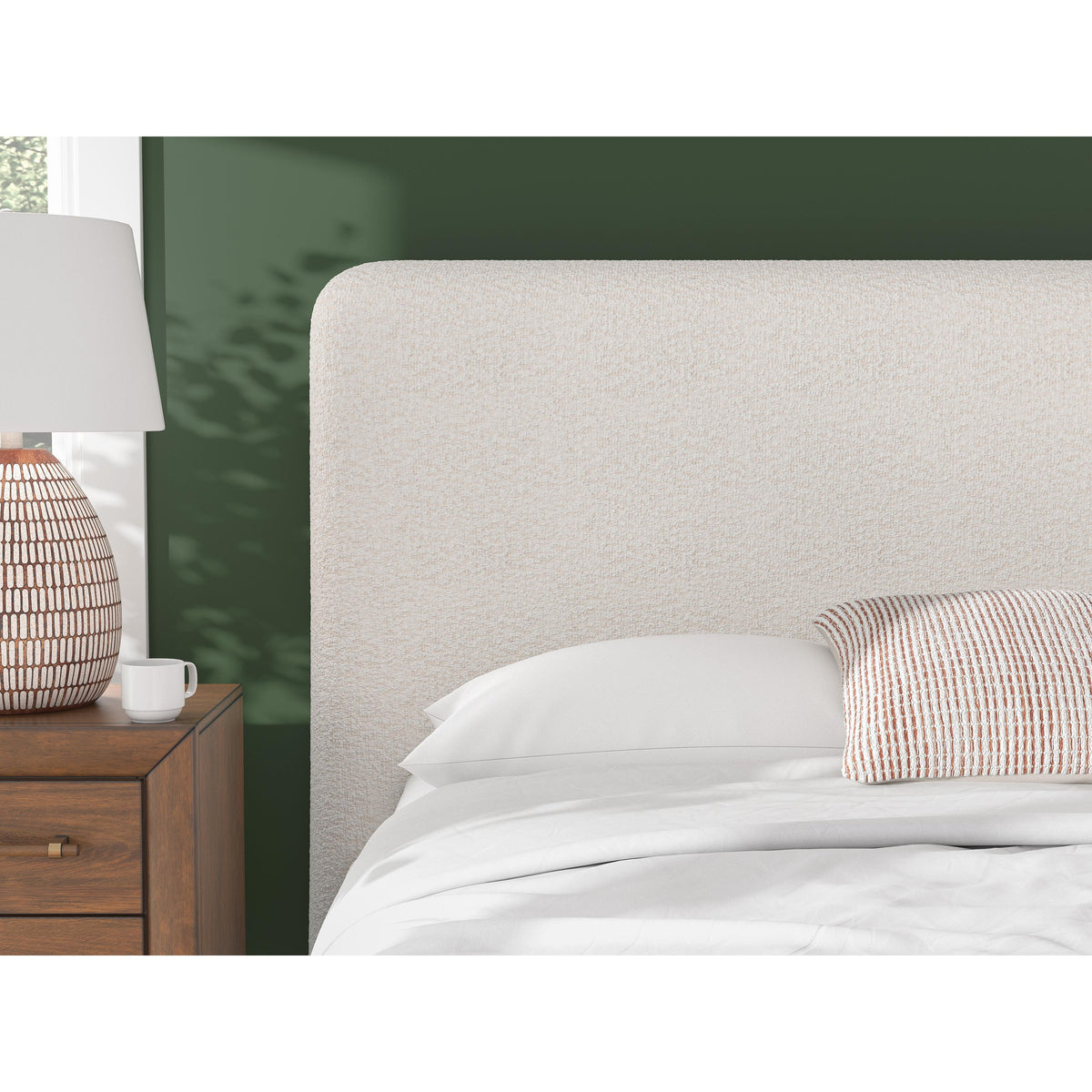 Signature Design by Ashley Brintstreet PCB401-81 Queen Upholstered Bed IMAGE 8