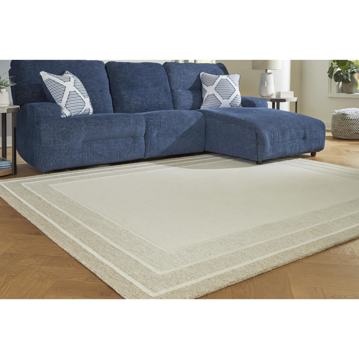 Signature Design by Ashley Teelgan R407311 Large Rug IMAGE 2