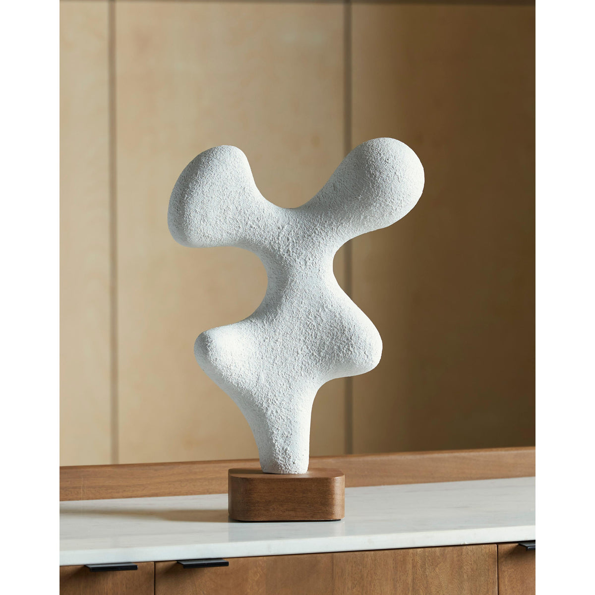 Signature Design by Ashley Lavarsen A2000839 Sculpture IMAGE 3