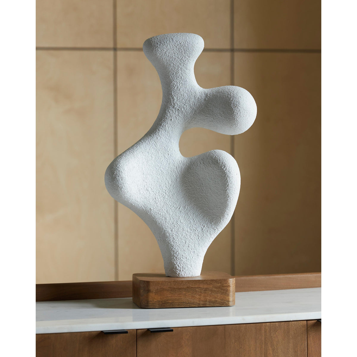 Signature Design by Ashley Lavarsen A2000840 Sculpture IMAGE 3