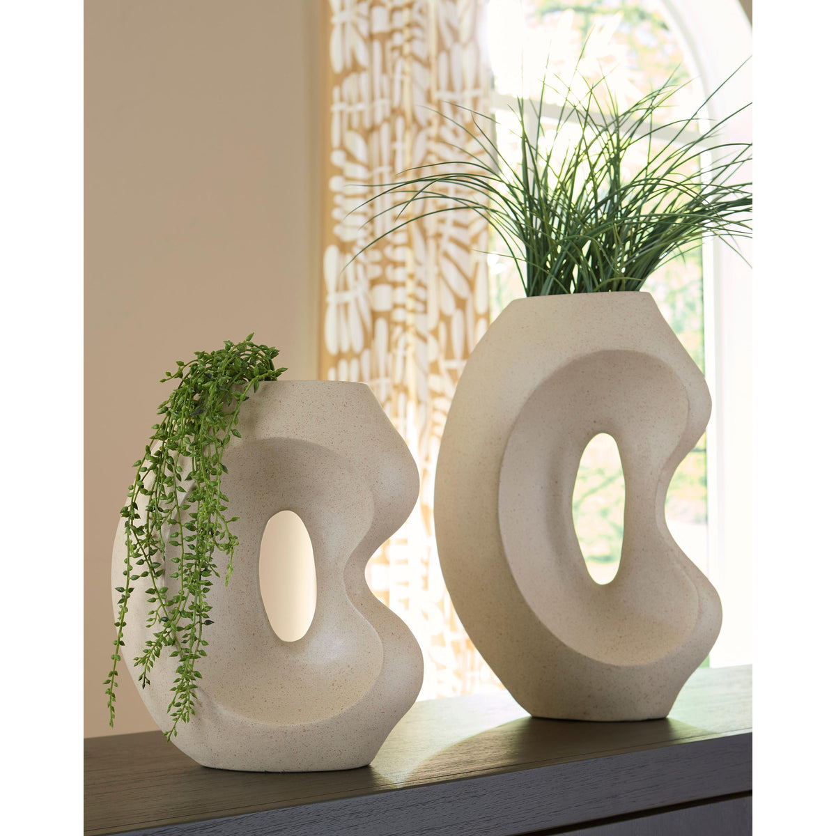 Signature Design by Ashley Odion A2000842 Vase IMAGE 4