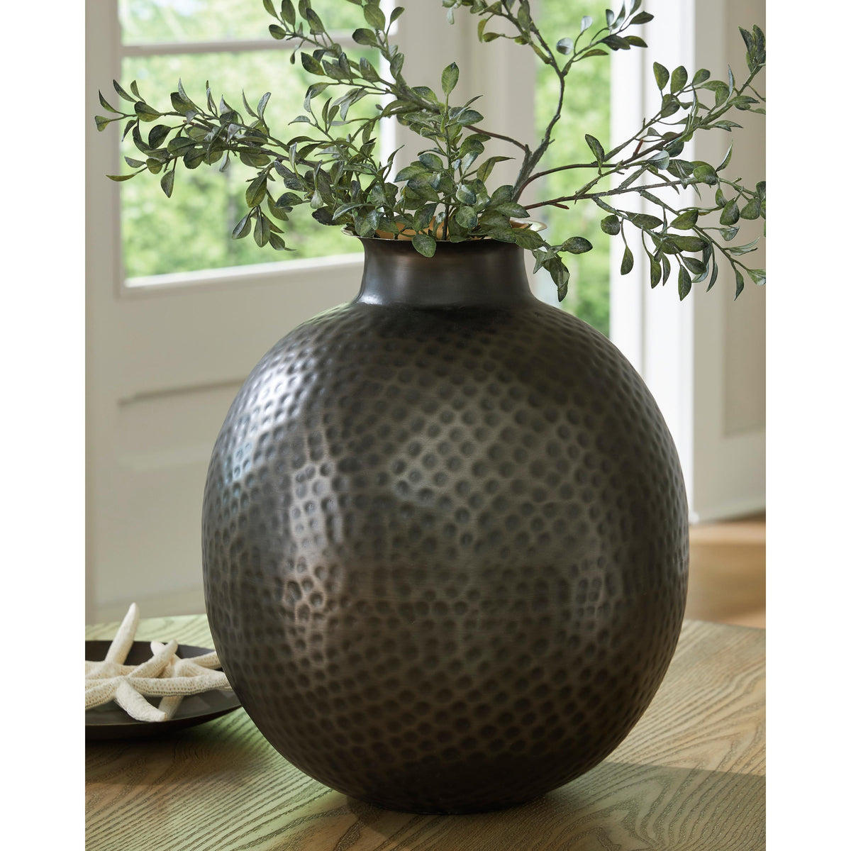 Signature Design by Ashley Woody A2000845 Vase IMAGE 2