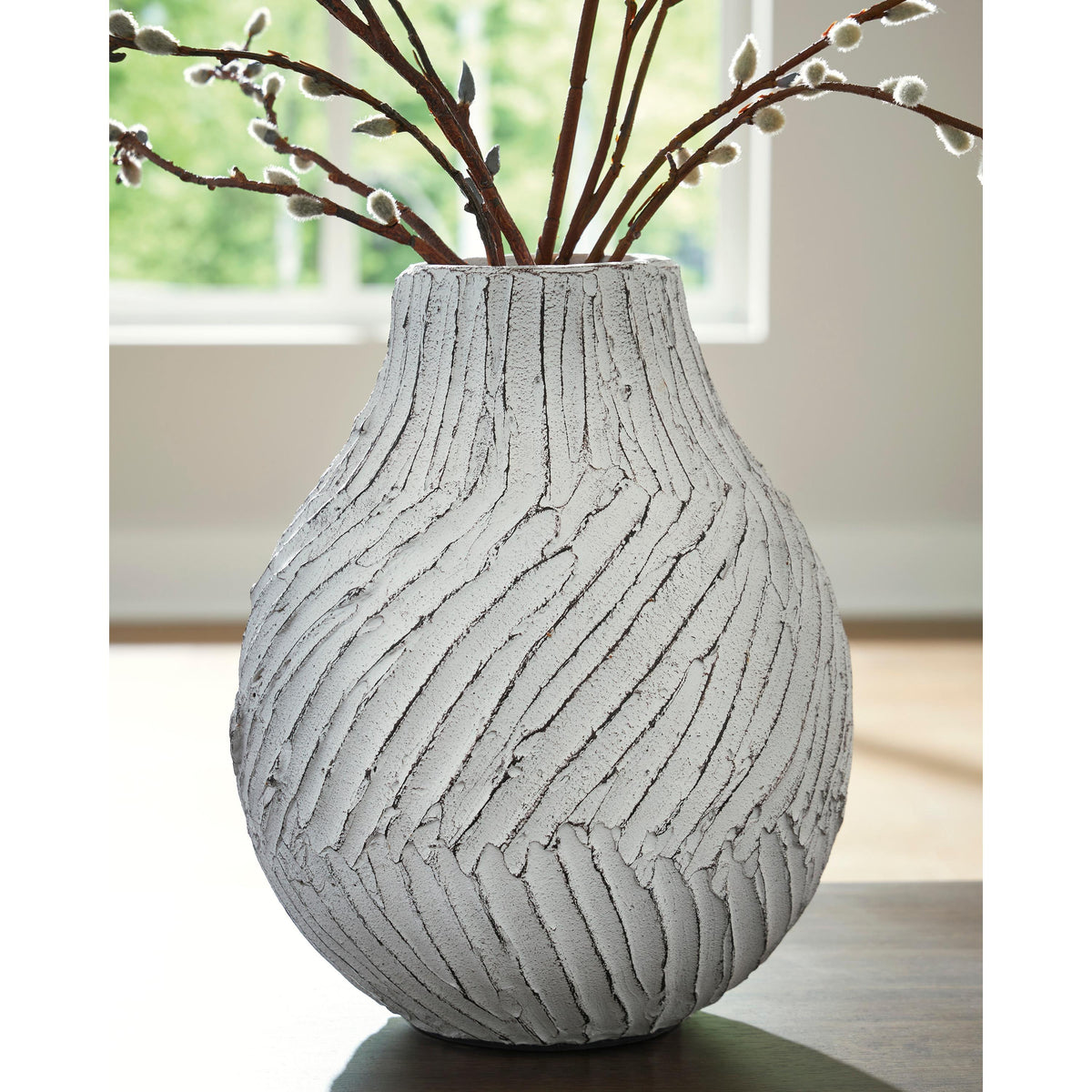 Signature Design by Ashley Shelvie A2000849 Vase IMAGE 2