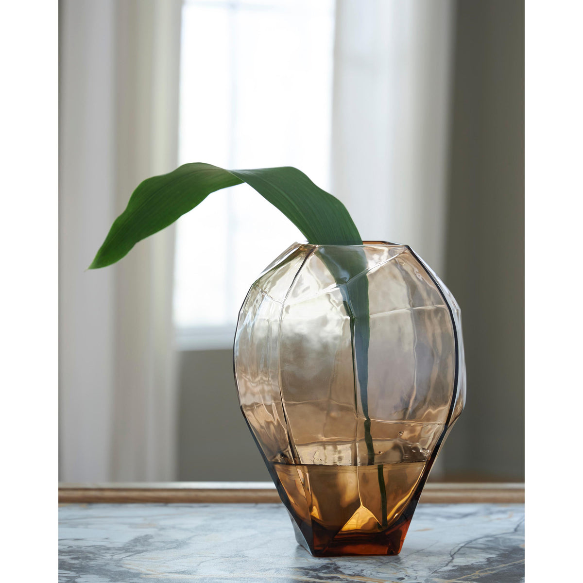 Signature Design by Ashley Ewart A2000866 Vase IMAGE 2