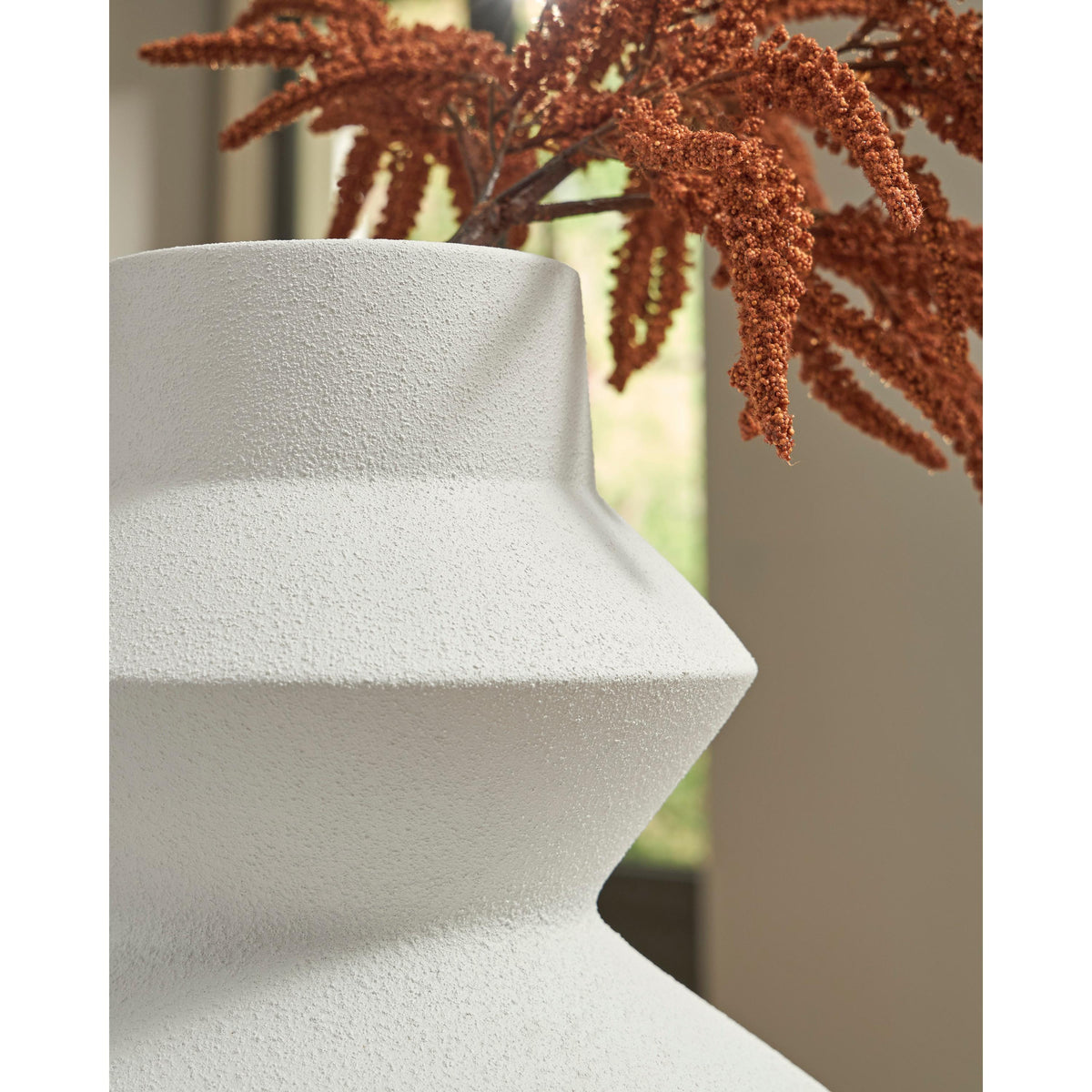 Signature Design by Ashley Naveen A2000871 Vase IMAGE 4