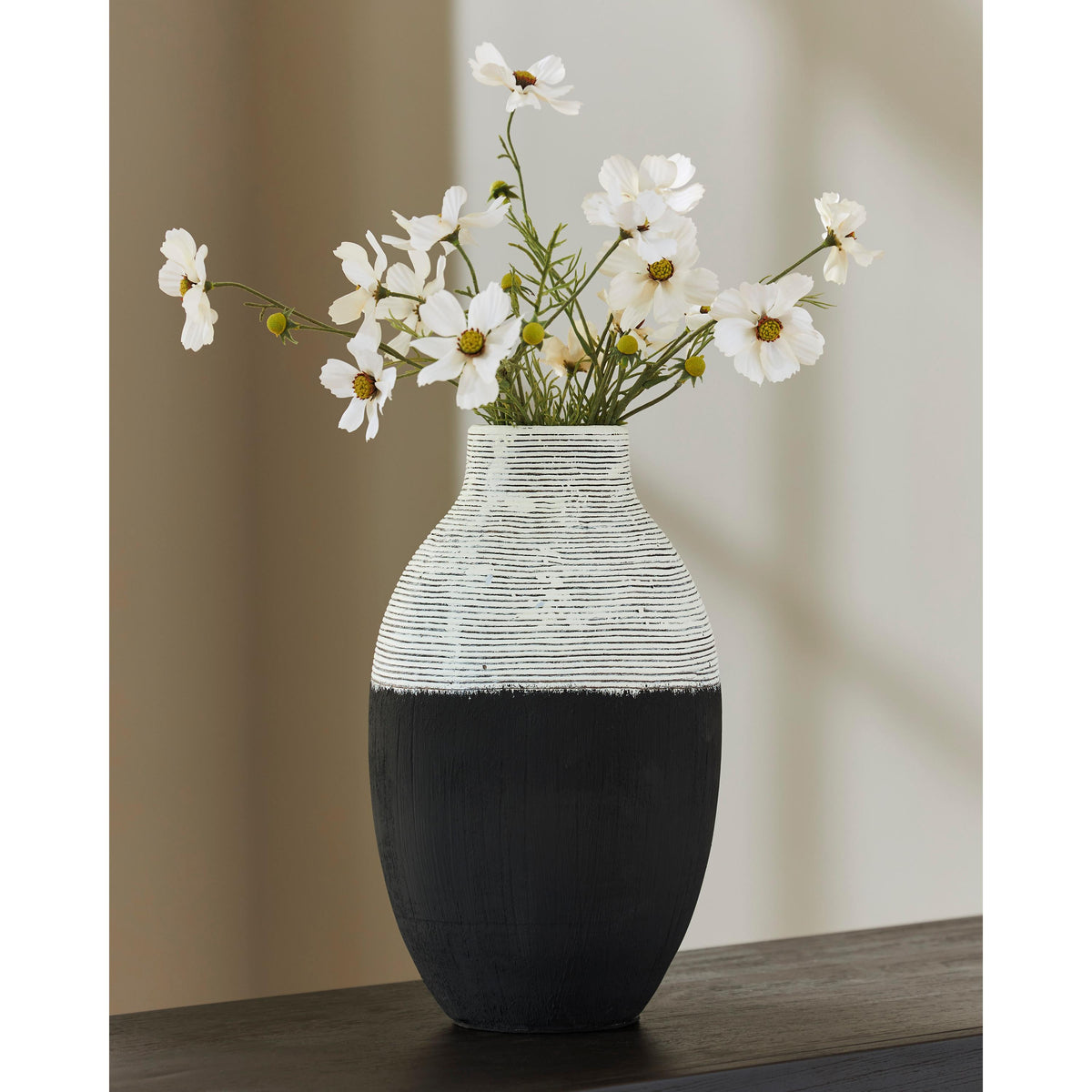 Signature Design by Ashley Girtha A2000876 Vase IMAGE 2