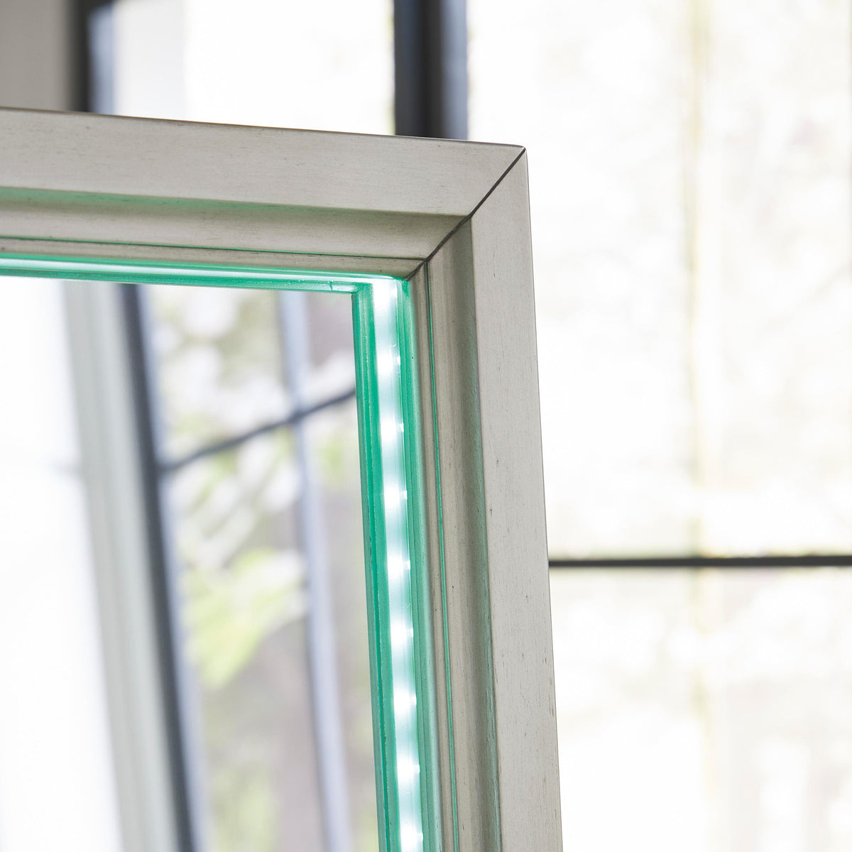 Signature Design by Ashley Evesen A8010380 Floor Standing Mirror/Storage IMAGE 18