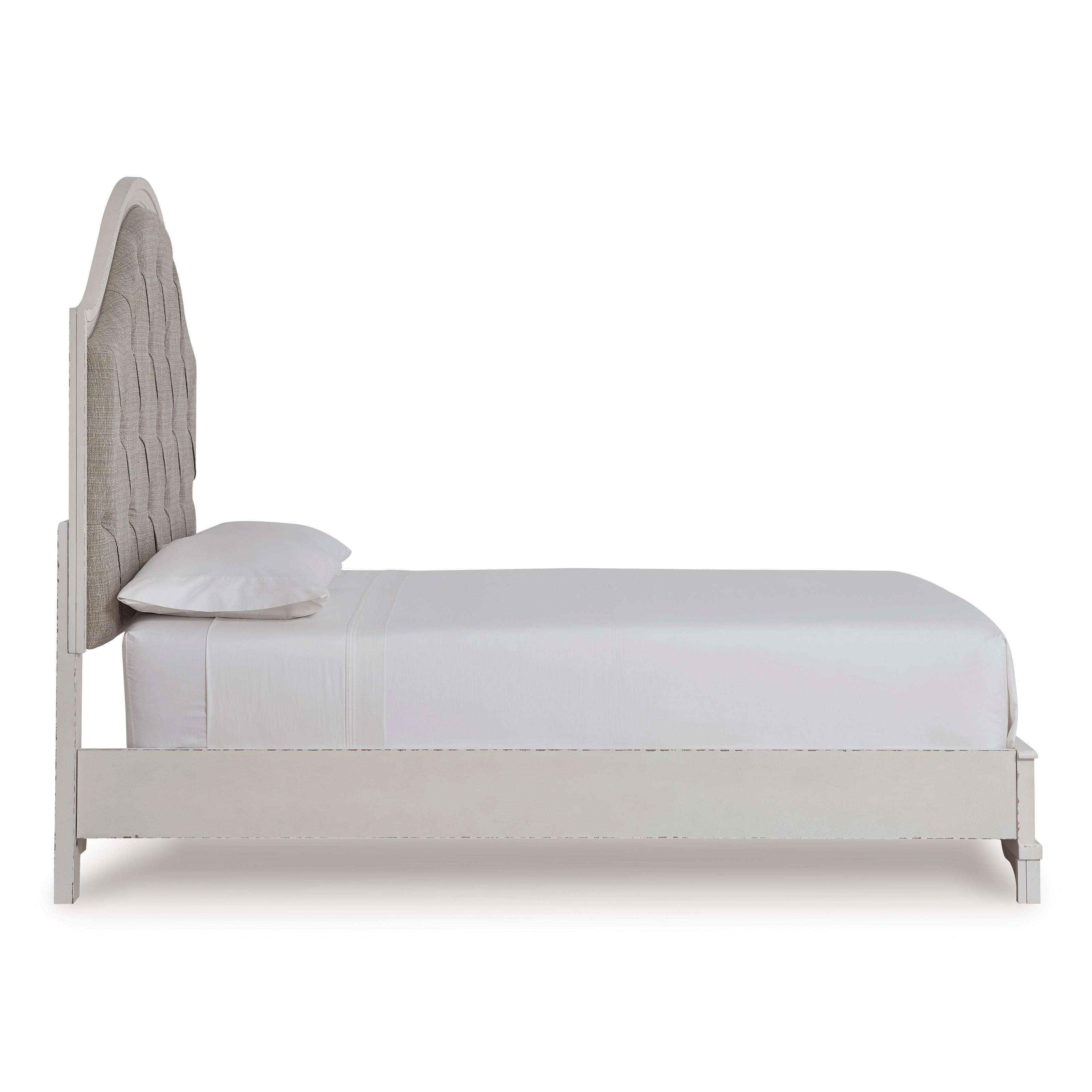 Signature Design by Ashley Blendon B747B2 Queen Upholstered Panel Bed IMAGE 3