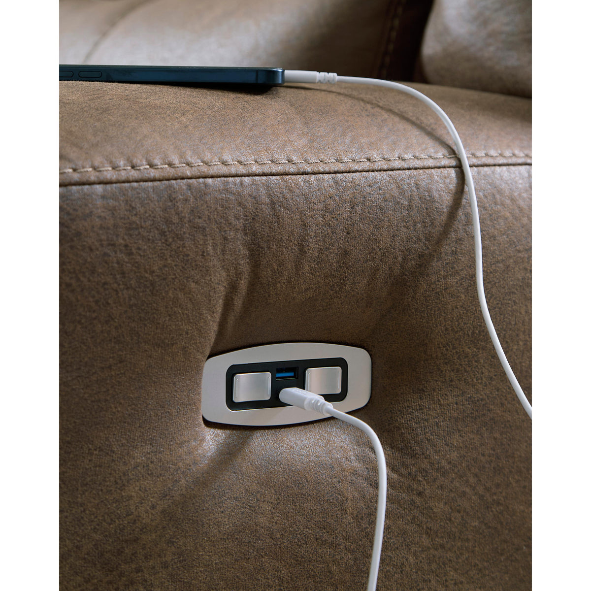 Signature Design by Ashley Beckley Place PC9180247 2 Seat Power Reclining Sofa with Adjustable Headrest IMAGE 9