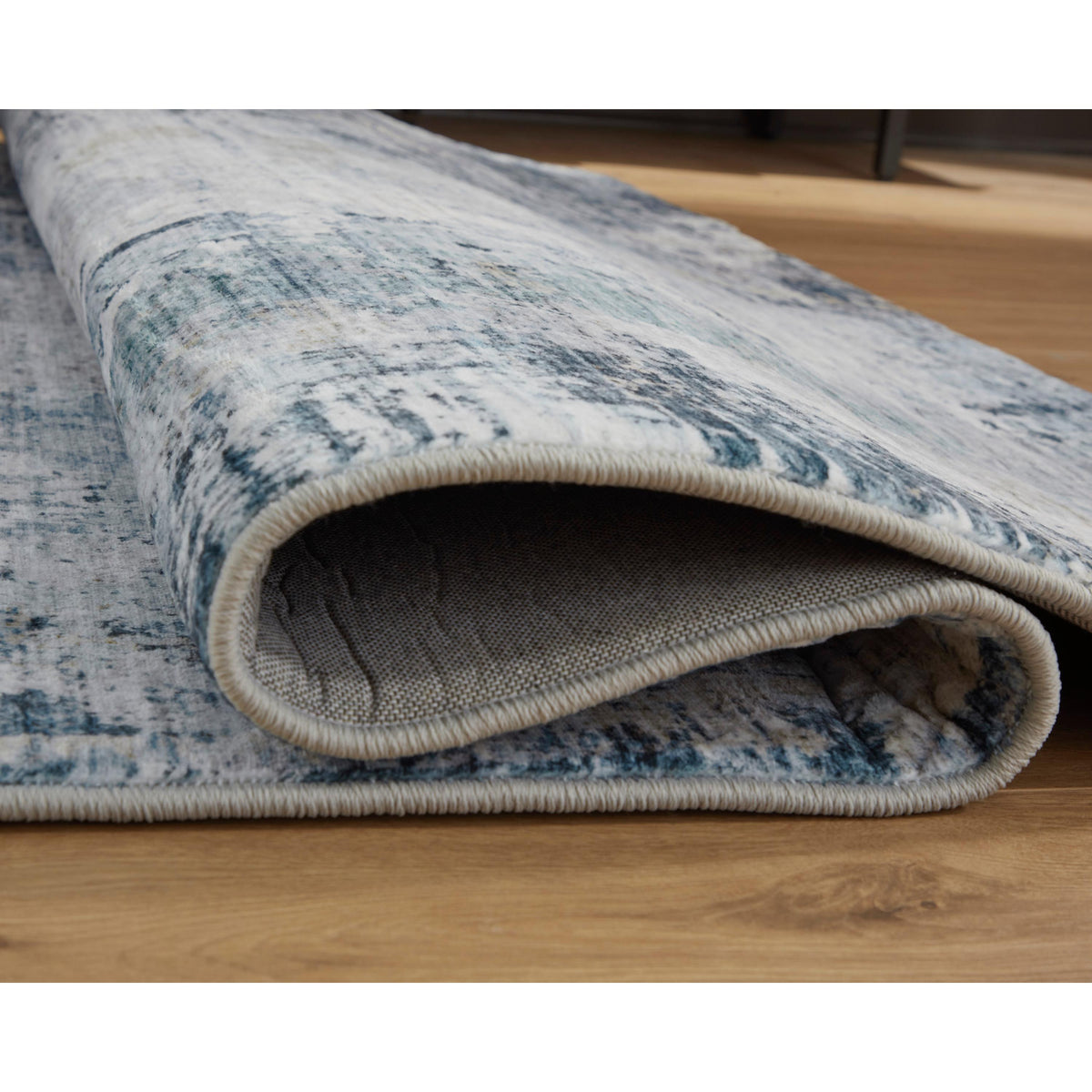 Signature Design by Ashley Arlenmont R407481 Memory Foam Large Rug IMAGE 4