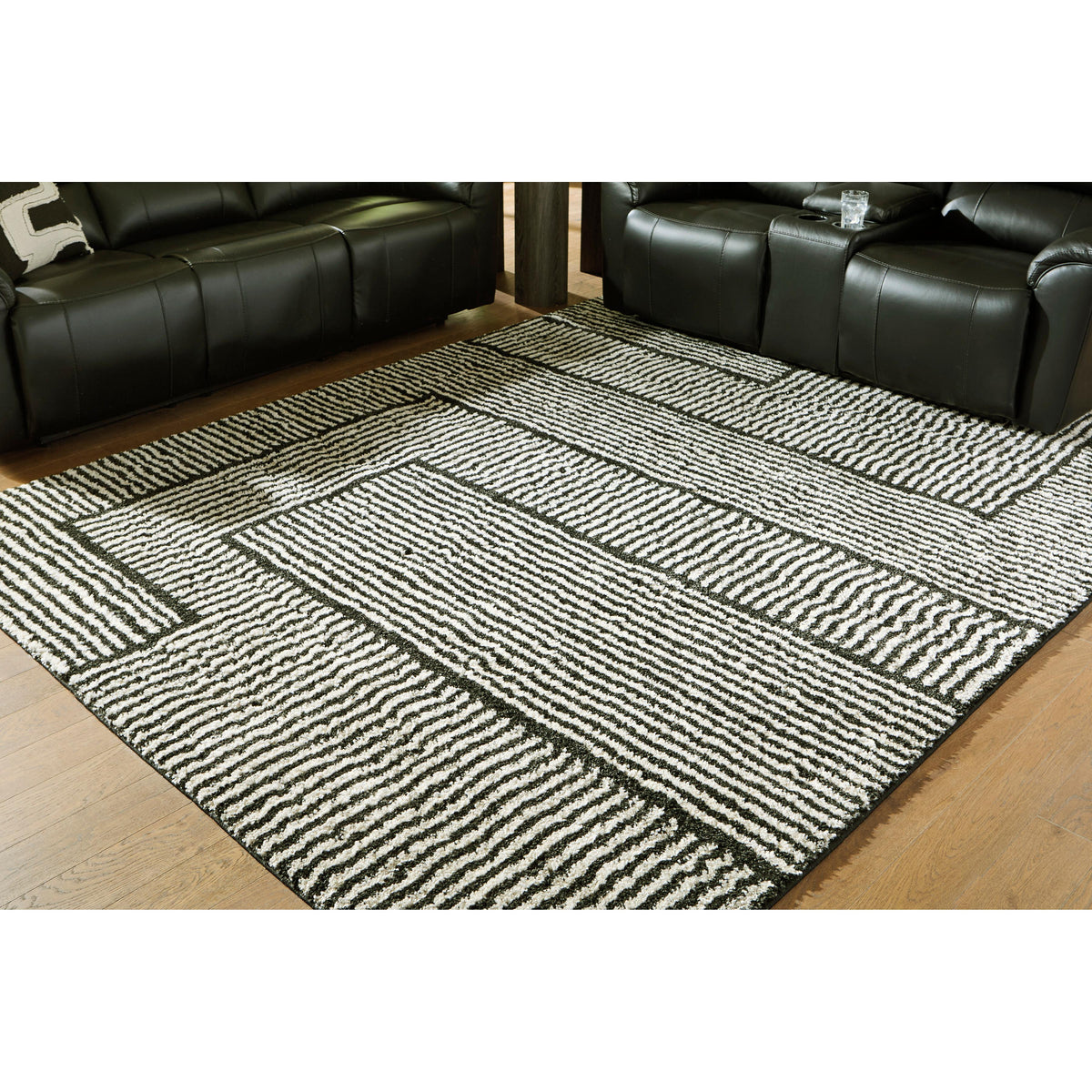 Signature Design by Ashley Kurtmen R407591 Large Rug IMAGE 2