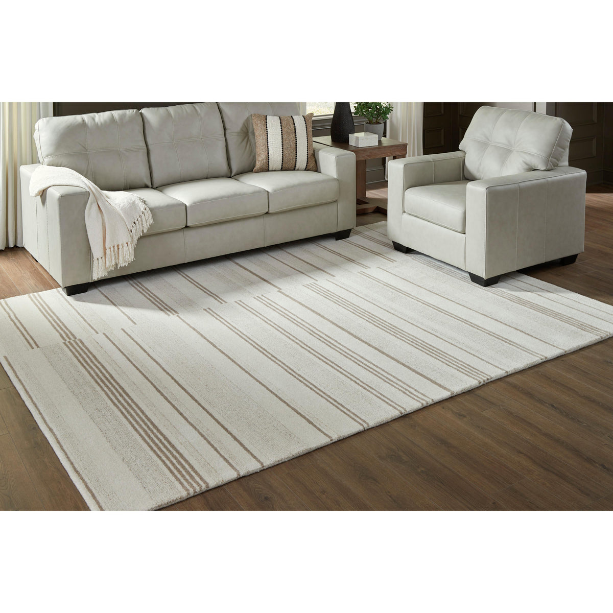 Signature Design by Ashley Gadence R407641 Large Rug IMAGE 2