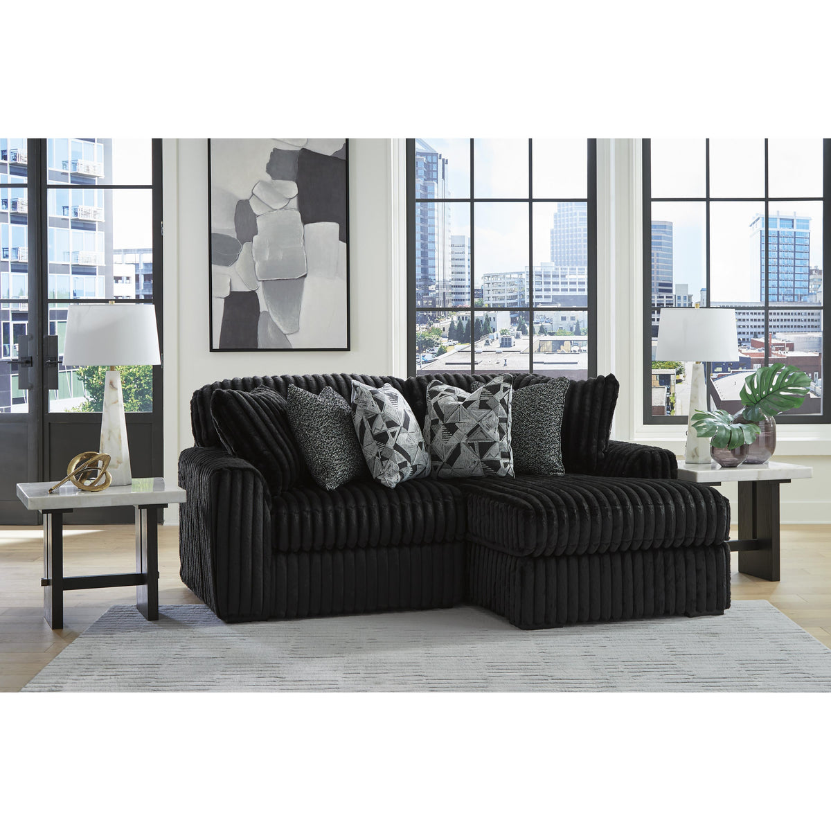 Signature Design by Ashley Midnight-Madness 98103S14 2 pc Sectional with Chaise IMAGE 3