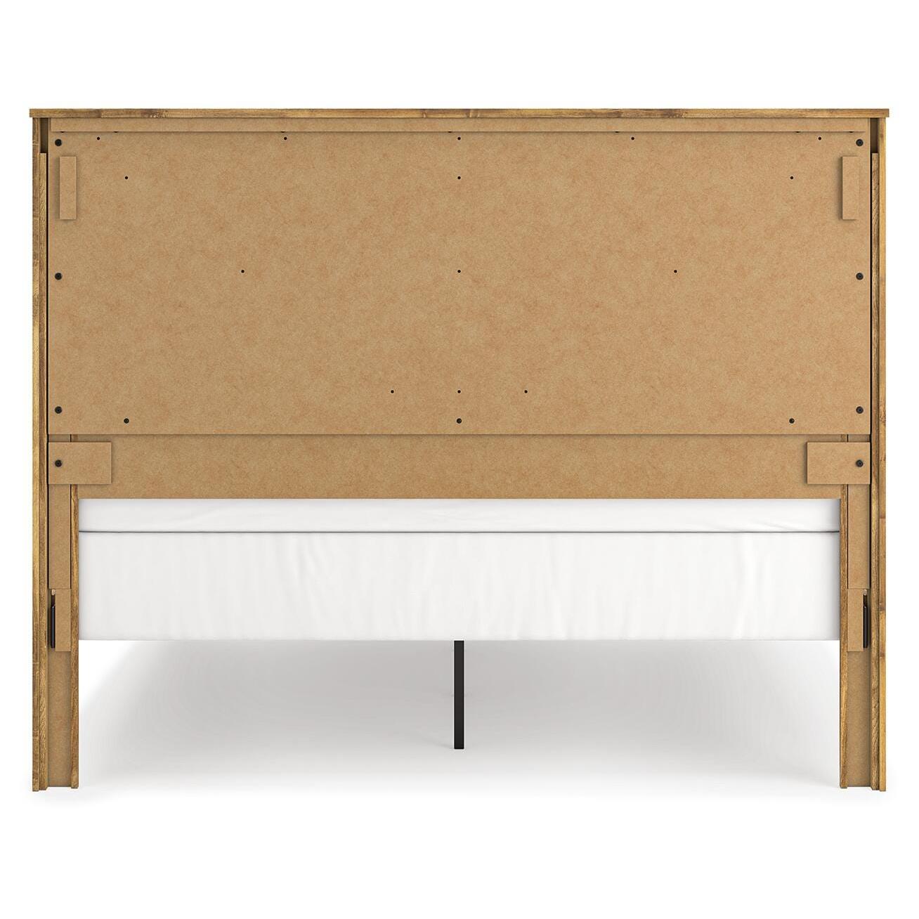 Signature Design by Ashley Maystonna PCB1580B6 King Crossbuck Panel Bed IMAGE 7