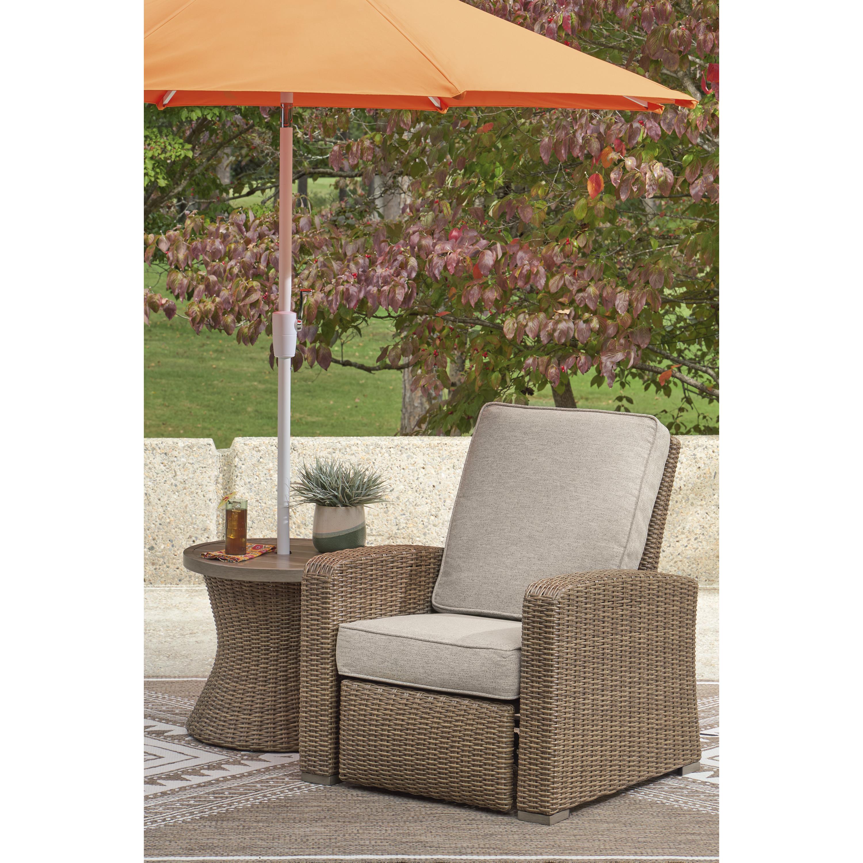 Signature Design by Ashley Laguna Heights PCP790-706 Round End Table with Umbrella Option IMAGE 13