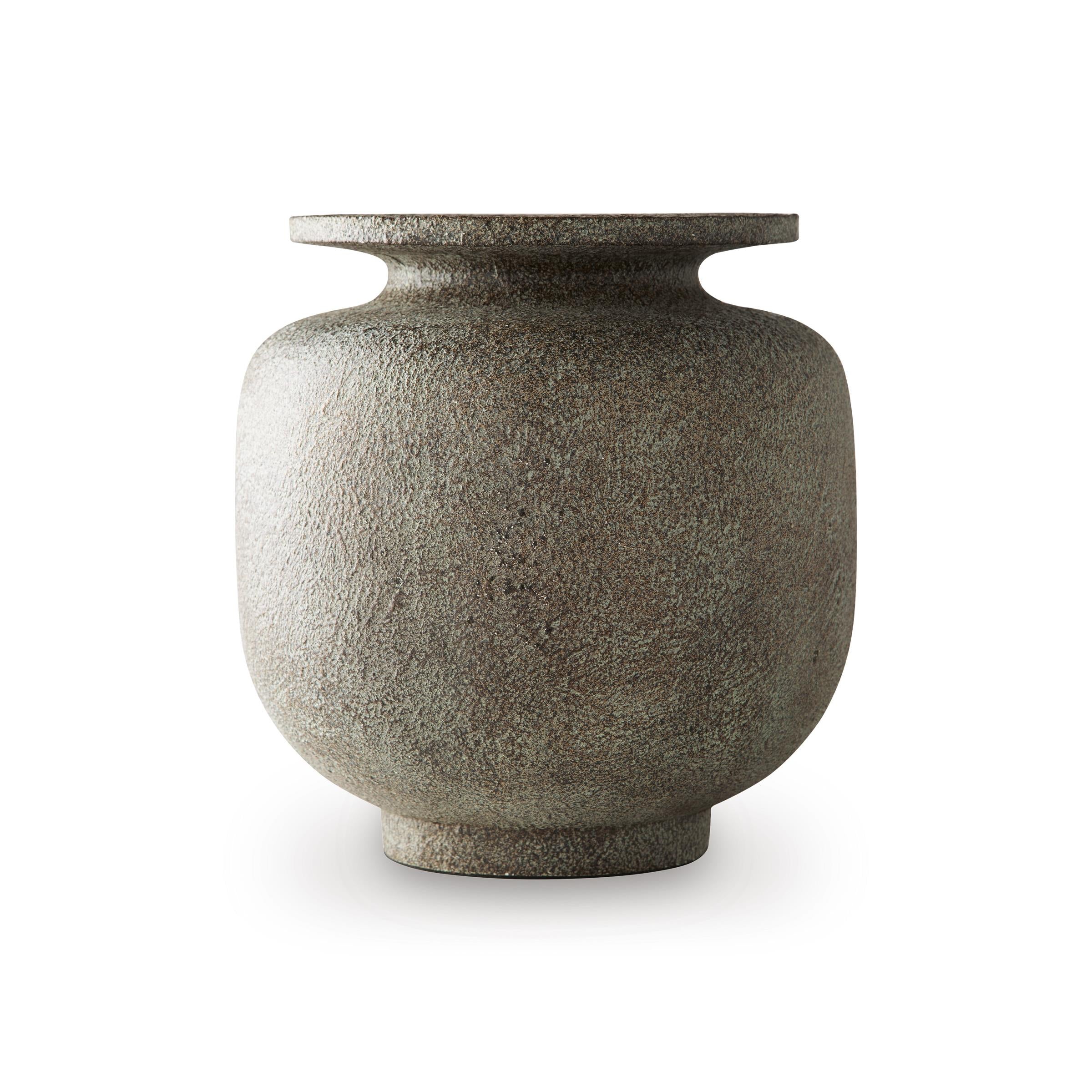 Signature Design by Ashley Jedwick A2000906 Vase IMAGE 1