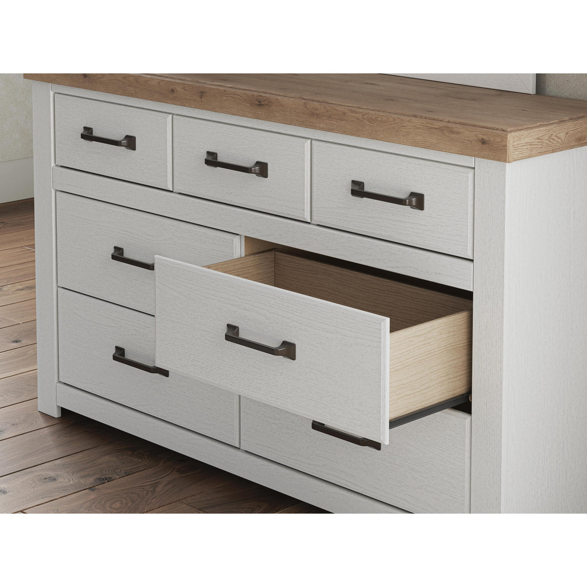 Benchcraft Savonport 7-Drawer Dresser B4615-31 IMAGE 9