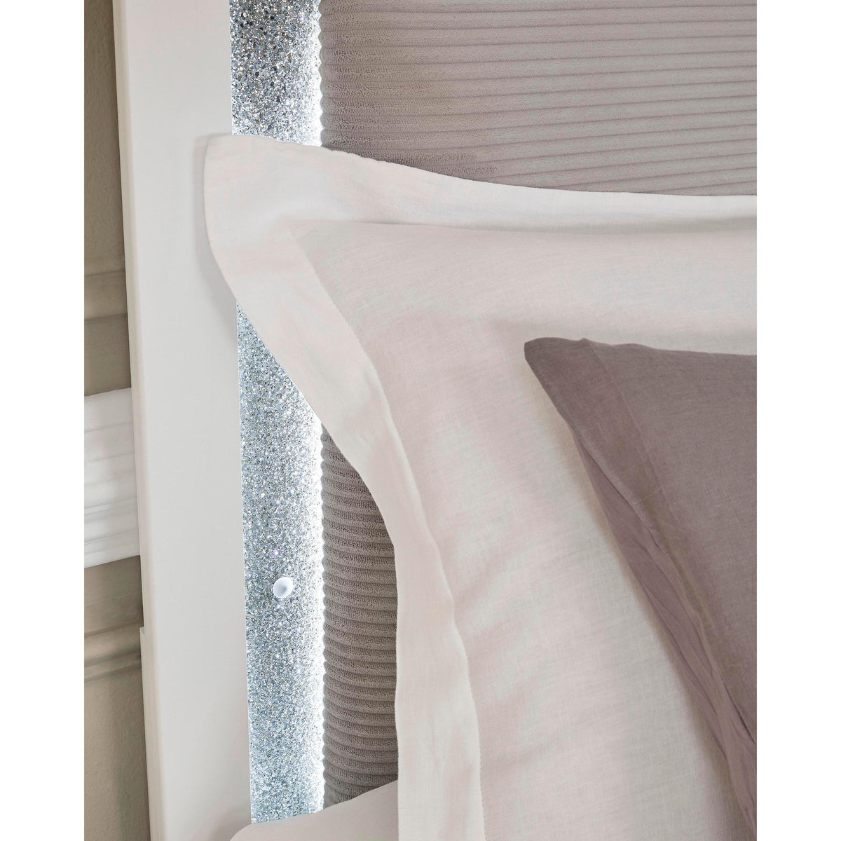 Signature Design by Ashley Maeling PCB1119-57 Queen Upholstered Panel Headboard IMAGE 2
