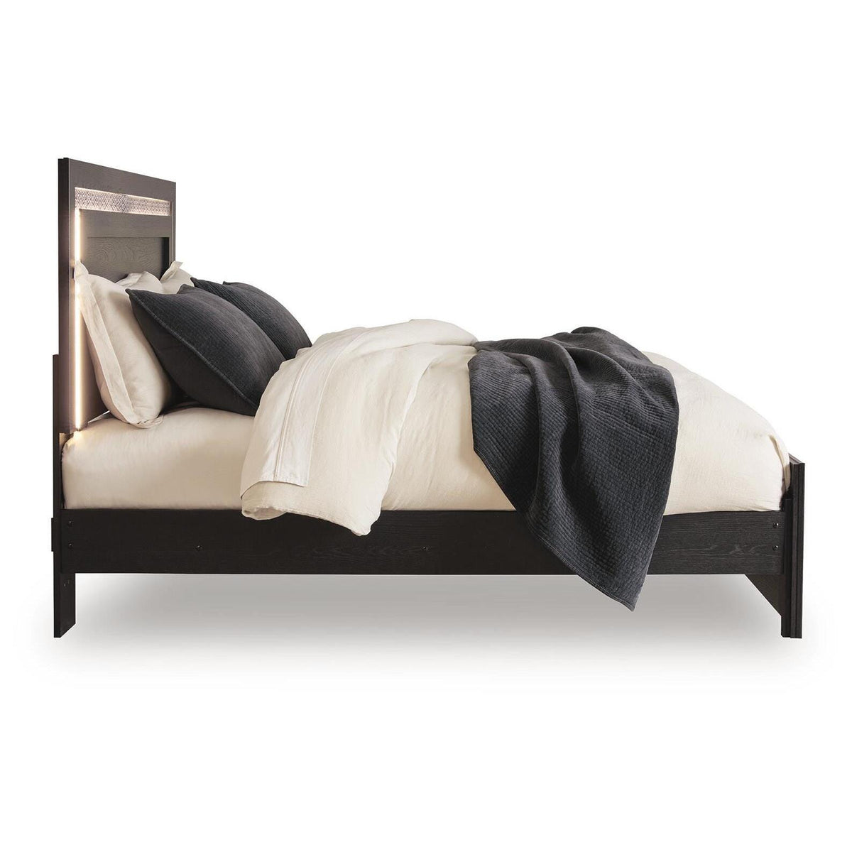 Signature Design by Ashley Brizmore PCB2611B11 Queen Panel Bed IMAGE 1