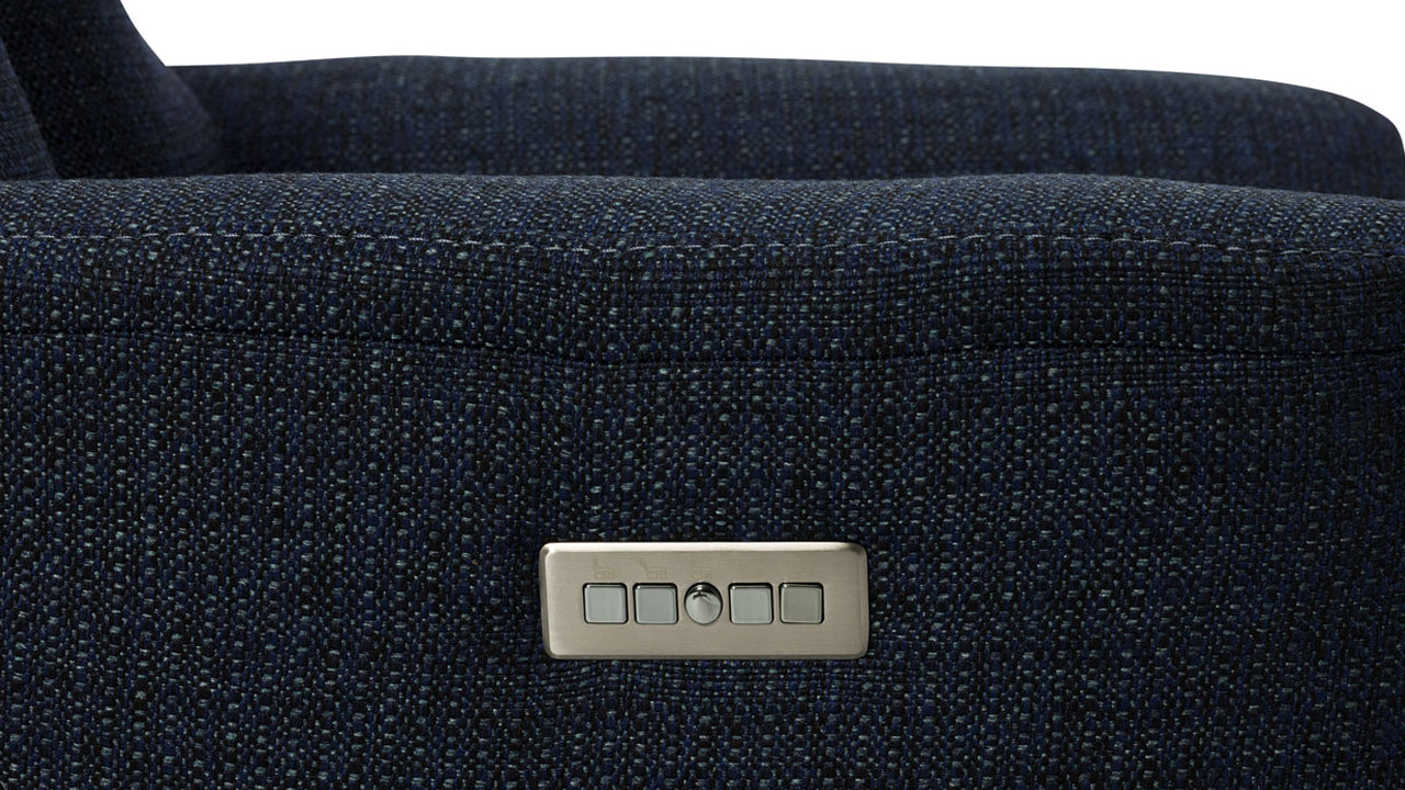 Q30 Recliner