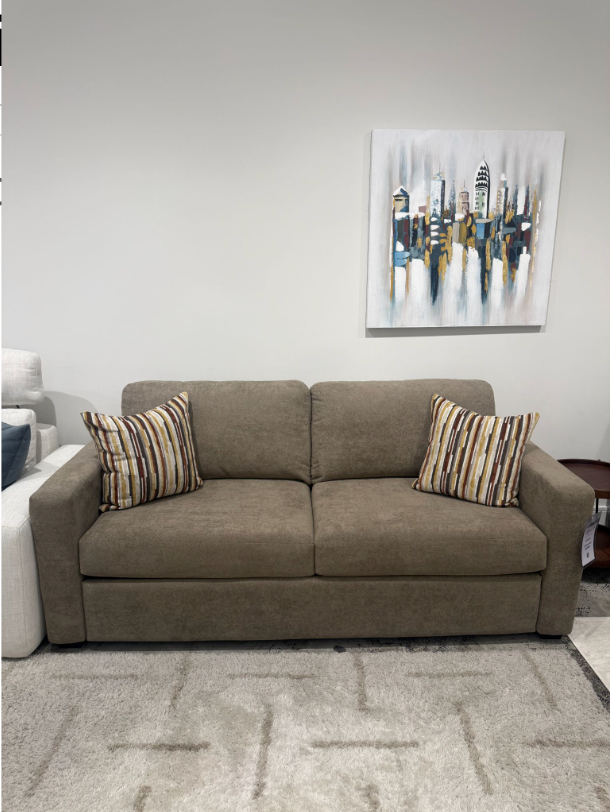 Transformer (2T5) - FLOOR MODEL SALE