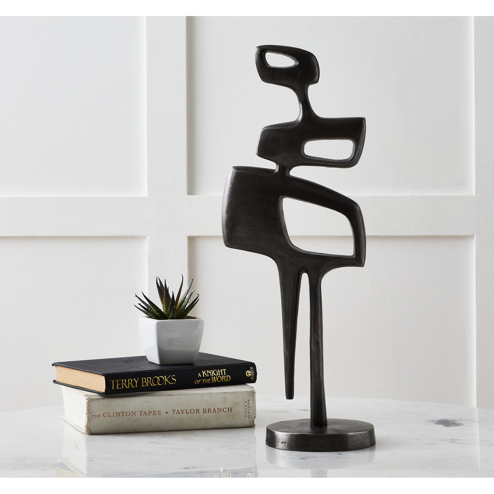 Pacino Indoor Aluminum Statue, Antique Nickel - Lifestyle Image - STA763