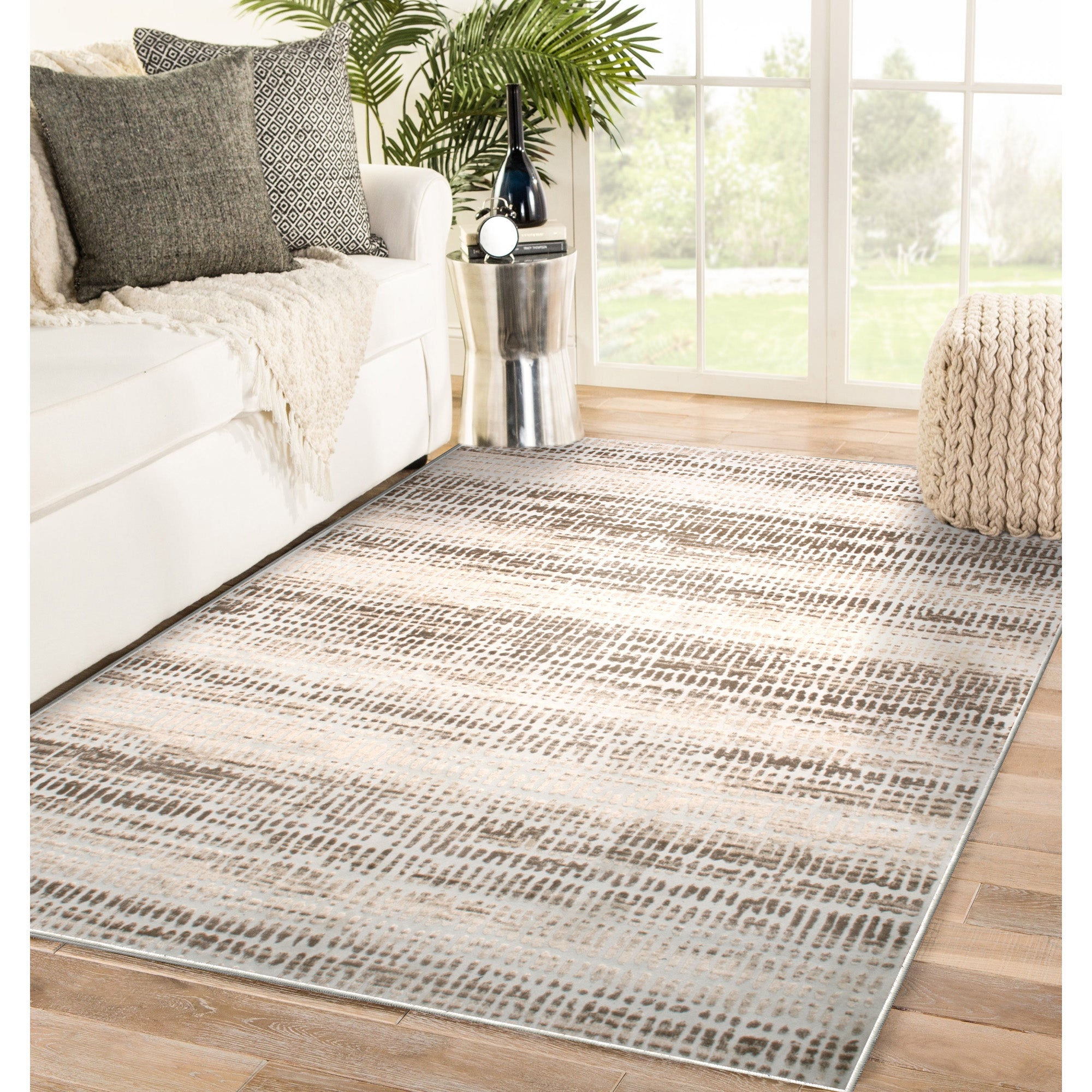 Ariella 3x5 Power loomed Indoor Rug, Cream - Lifestyle Image - RARI-20035-35