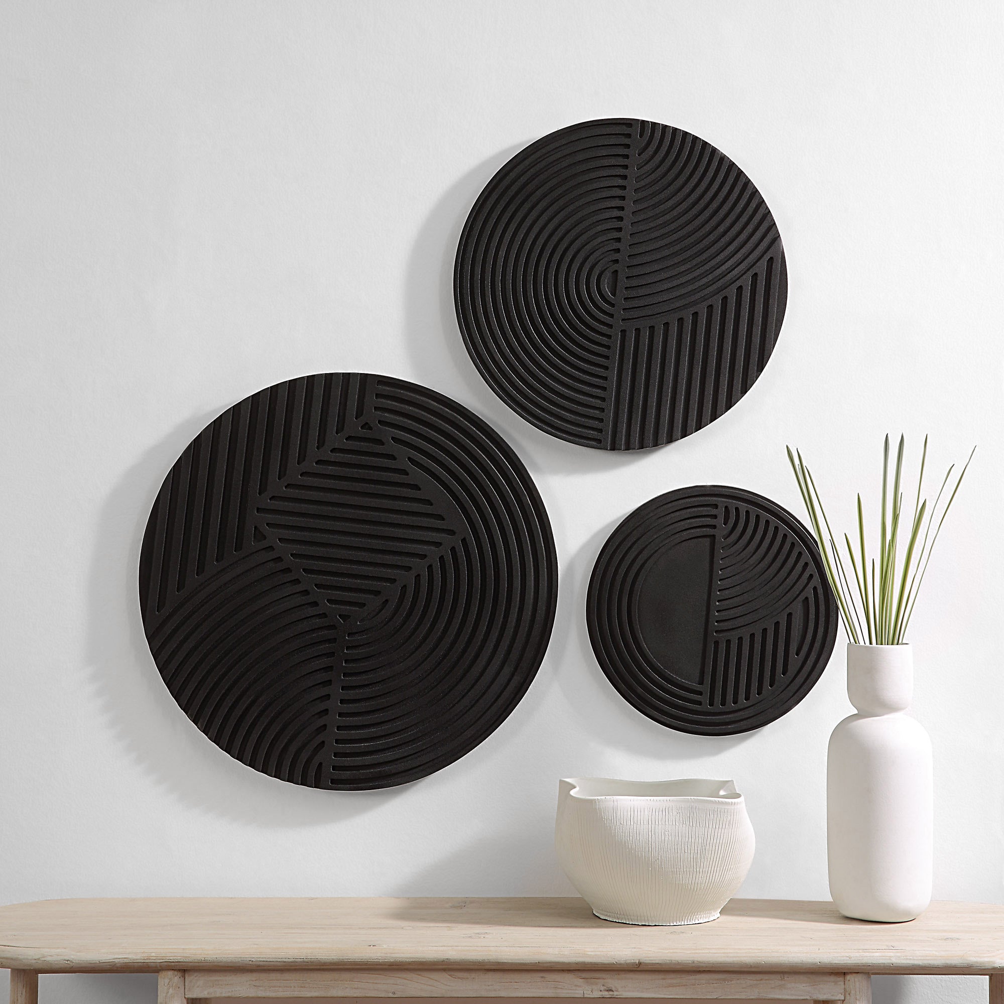 Sofia 3 Piece Wide Wall Art, Matte black - Lifestyle Image - W6733