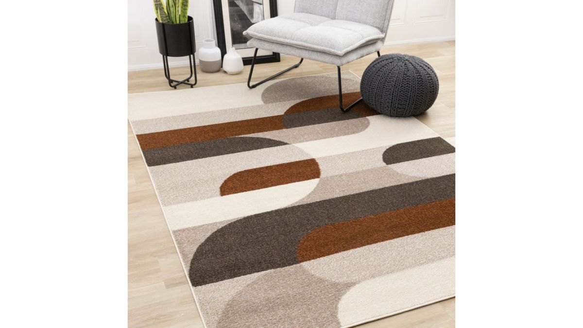 Malibu Taupe Oxblood Cream Striped Curvy Geometric Design Rug