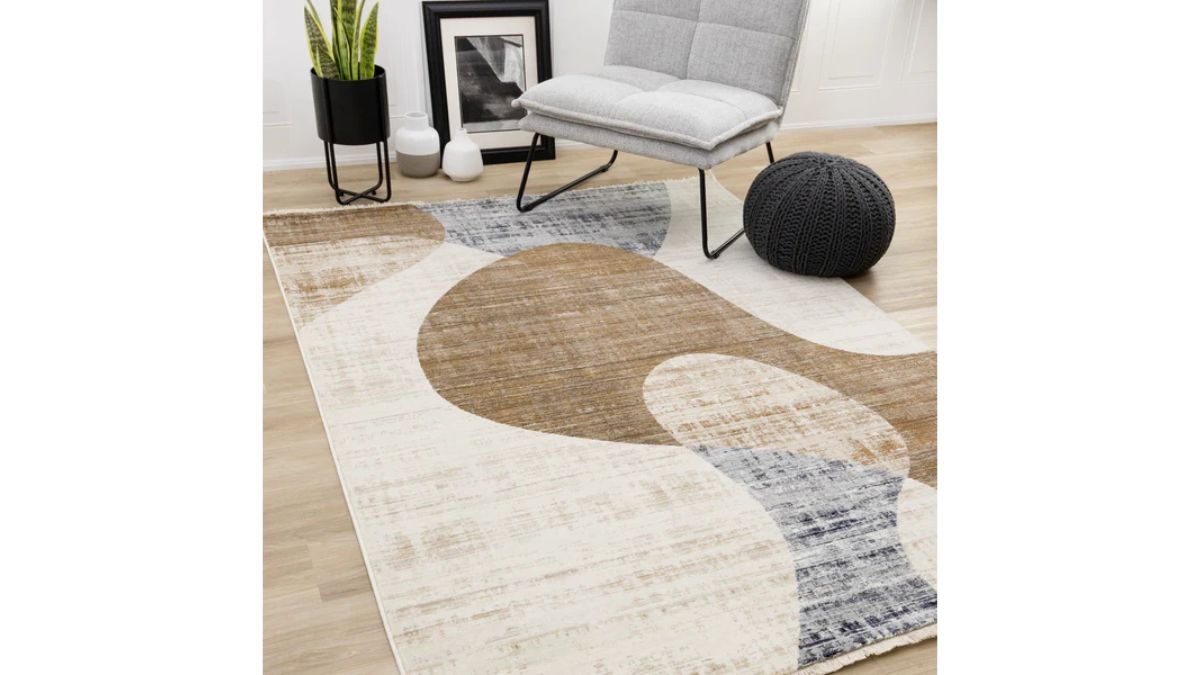 Serene Cream Brown Blue Distressed Curvy Shapes Design Rug