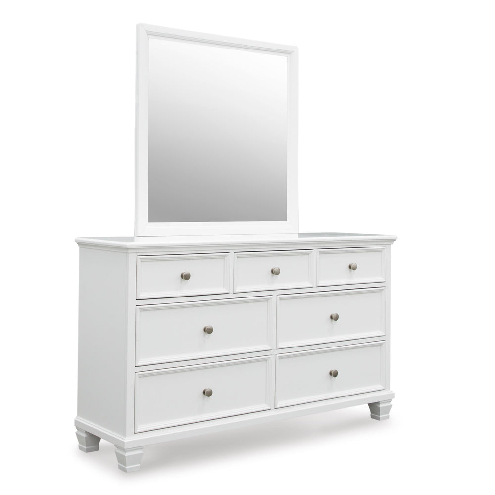  Signature Design by Ashley Fortman B680B18 7 pc King Panel Bedroom Set IMAGE 3