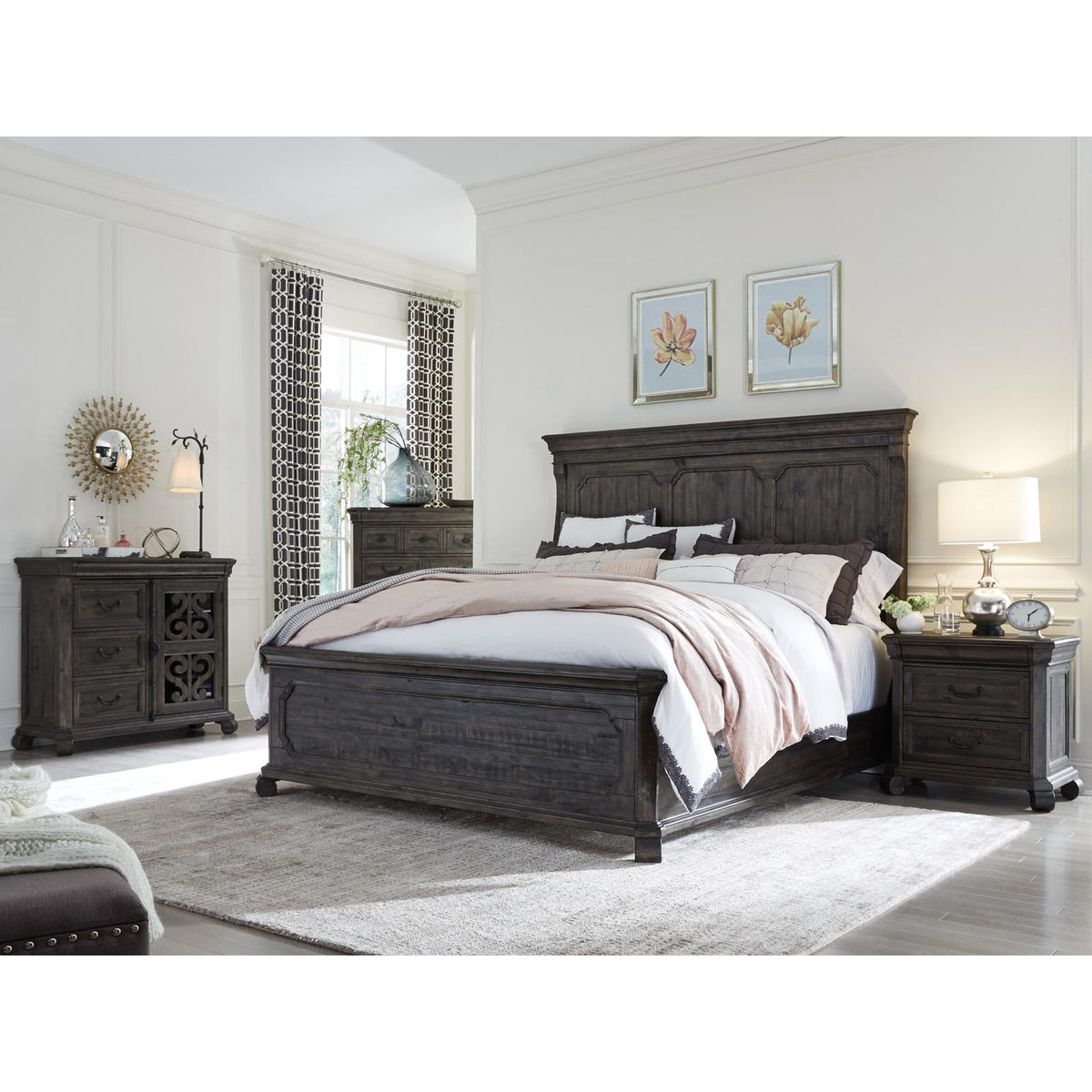  Magnussen Bellamy 3-Drawer Nightstand B2491-01 IMAGE 4
