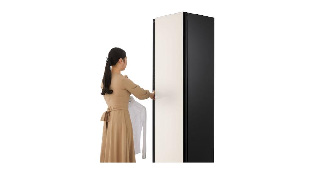 LG Styler Steam Closet with TrueSteam Technology and Dynamic MovingHanger |5 Hangers, Beige