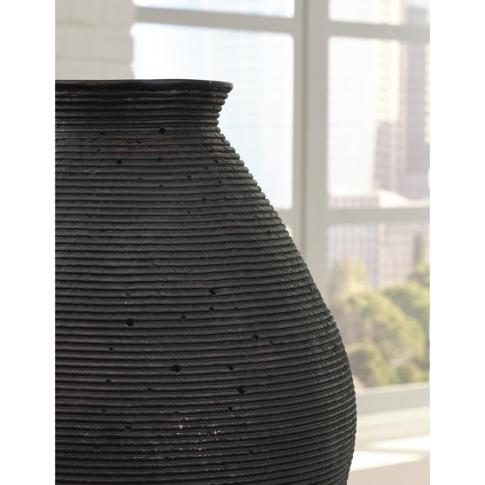  Signature Design by Ashley Hannela A2000512 Vase IMAGE 3