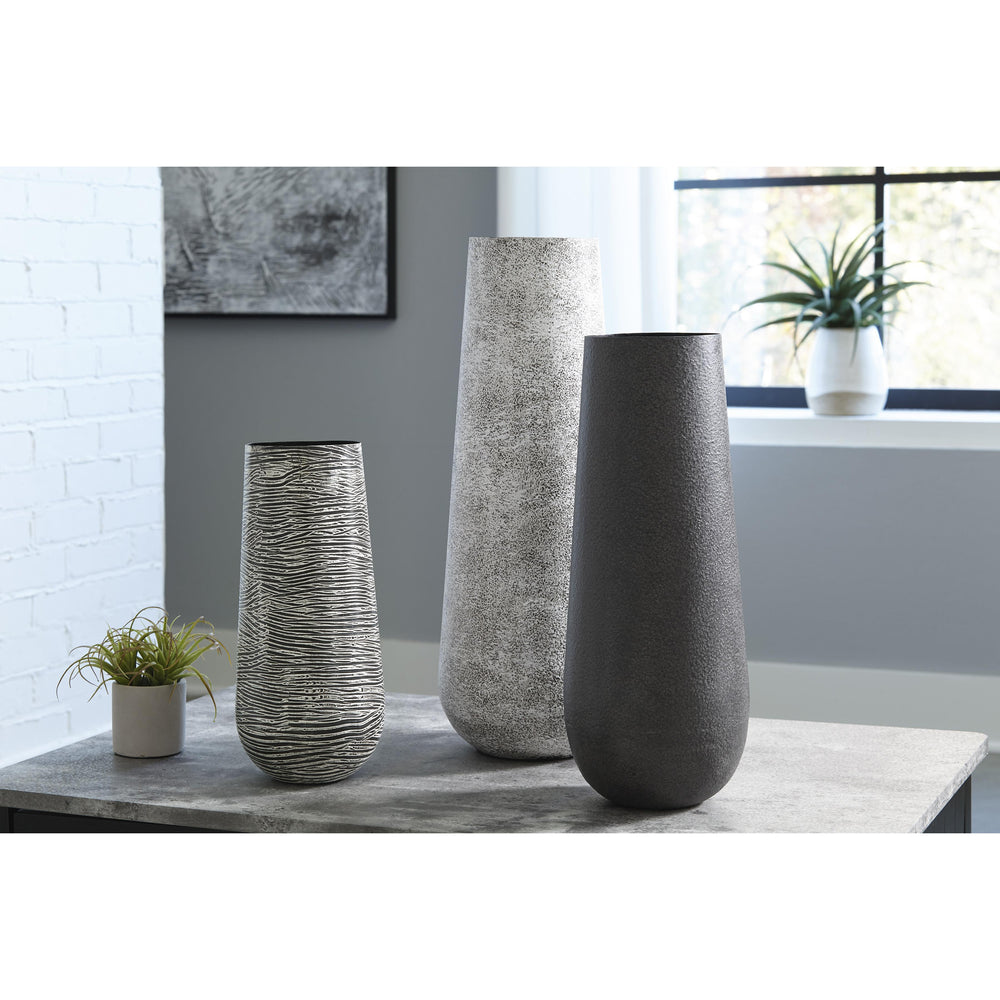  Signature Design by Ashley Fynn A2000515 Vase IMAGE 4