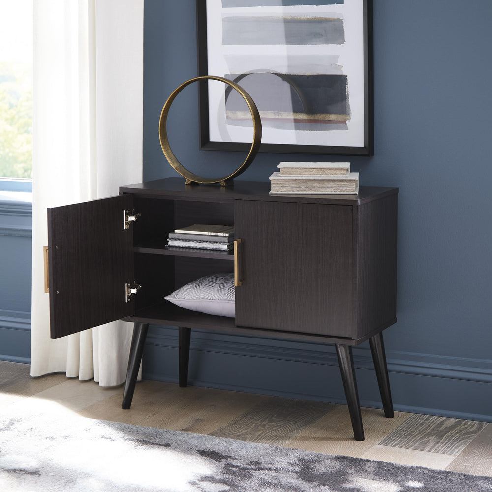  Signature Design by Ashley Orinfield A4000399 Accent Cabinet IMAGE 6