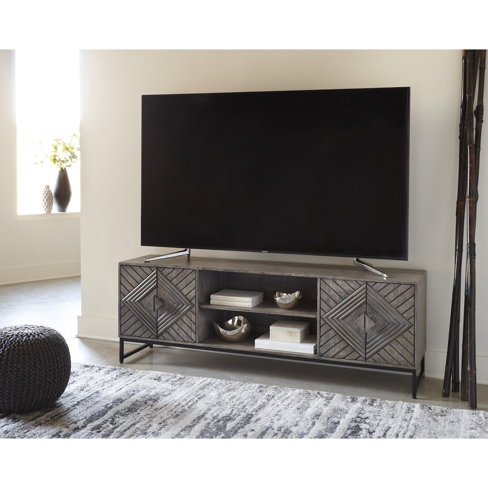  Signature Design by Ashley Treybrook A4000512 Accent Cabinet IMAGE 8