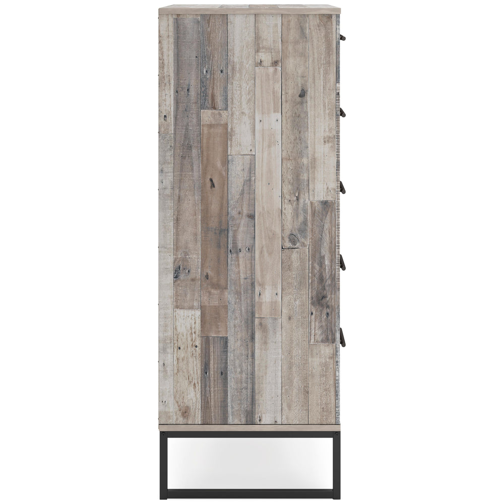  Signature Design by Ashley Neilsville EB2320-245 Five Drawer Chest IMAGE 4