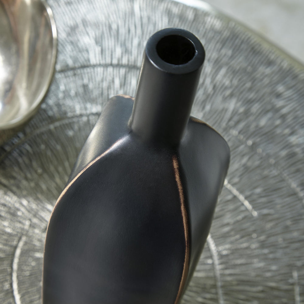  Signature Design by Ashley Rhaveney A2000551 Vase IMAGE 4