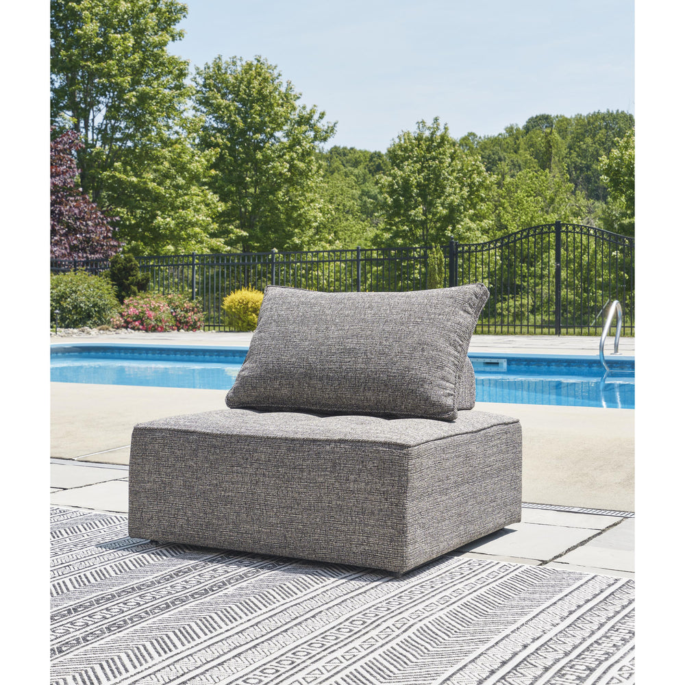  Signature Design by Ashley Bree Zee P160-821 Lounge Chair with Cushion IMAGE 4