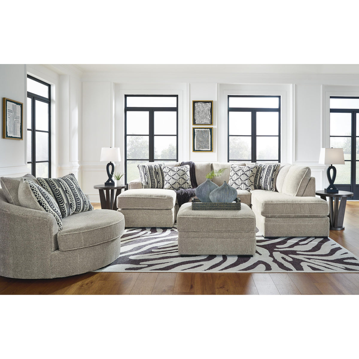  Benchcraft Calnita 2050221 Oversized Swivel Accent Chair IMAGE 9