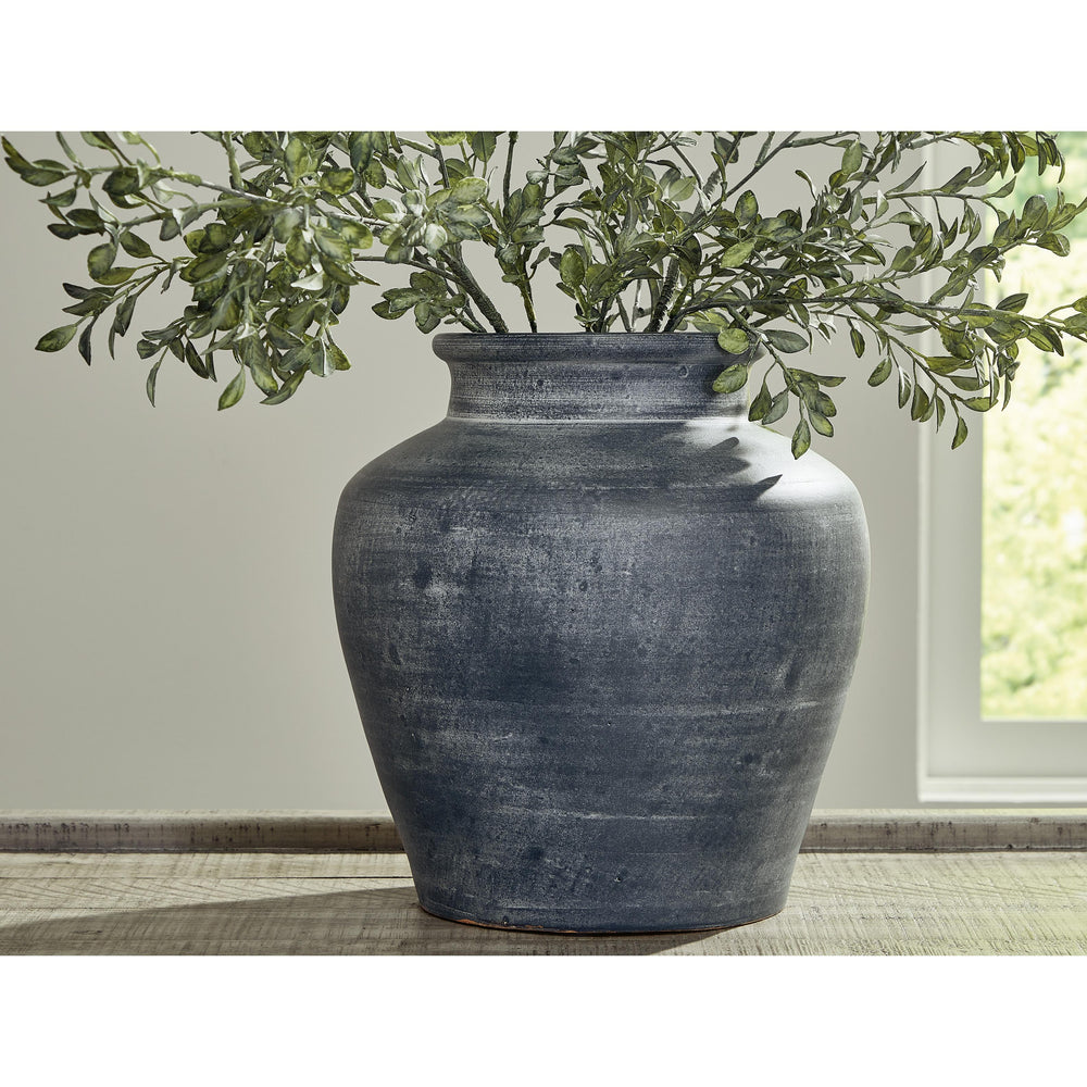  Signature Design by Ashley Meadie A2000629 Vase IMAGE 2