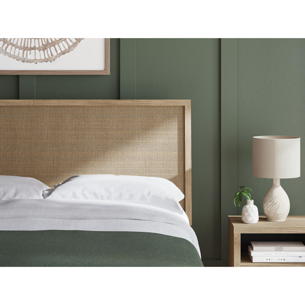  Signature Design by Ashley Cielden B1199B3 Queen Panel Bed IMAGE 7