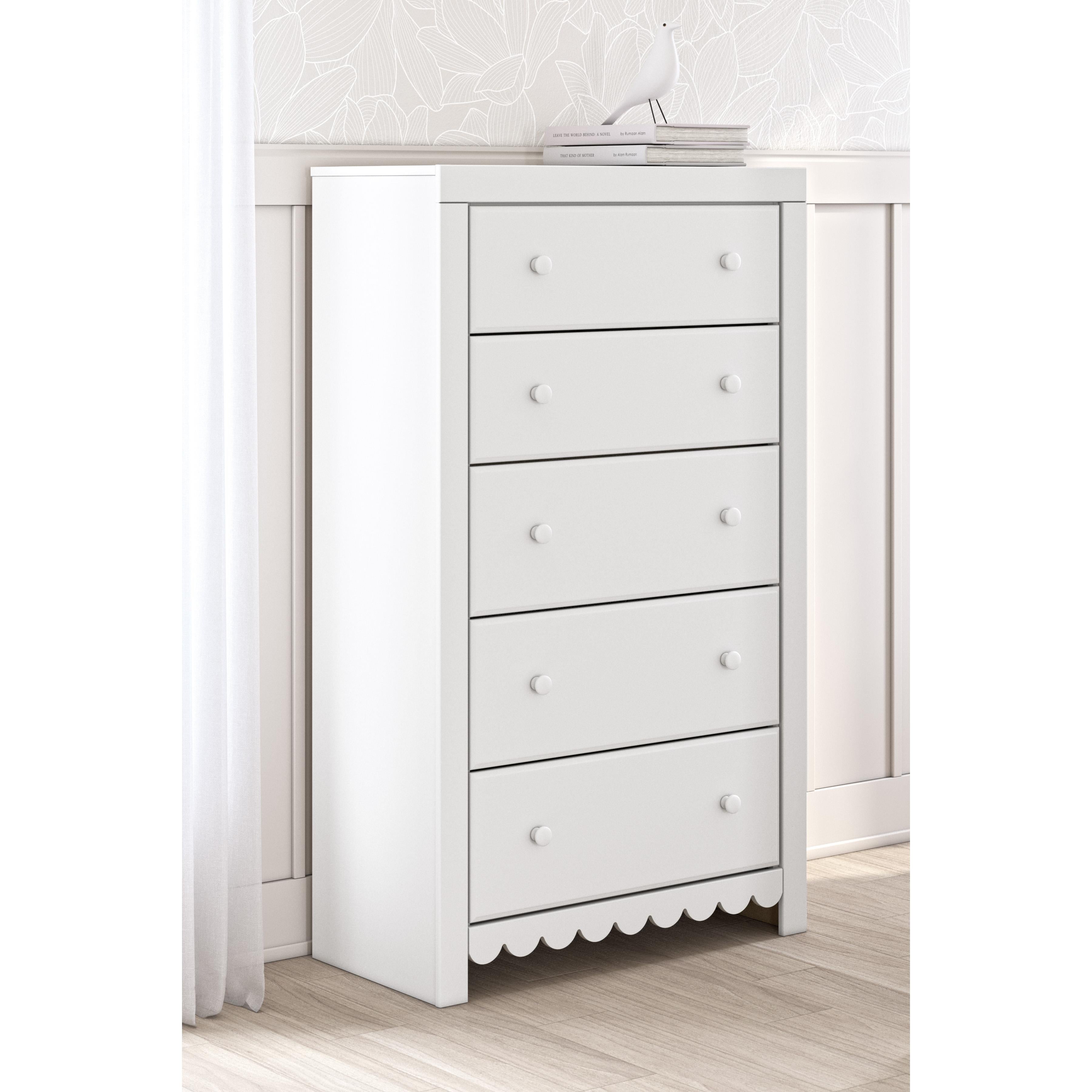  Signature Design by Ashley Mollviney B2540-46 Five Drawer Chest IMAGE 7